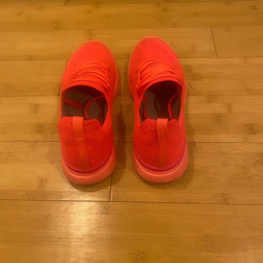 COPY - APL techloom breeze sneakers size 8; hot red color; used - like new - Picture 4 of 4